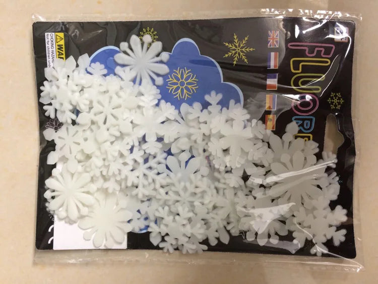 Självlysande väggdekal med snöflingor